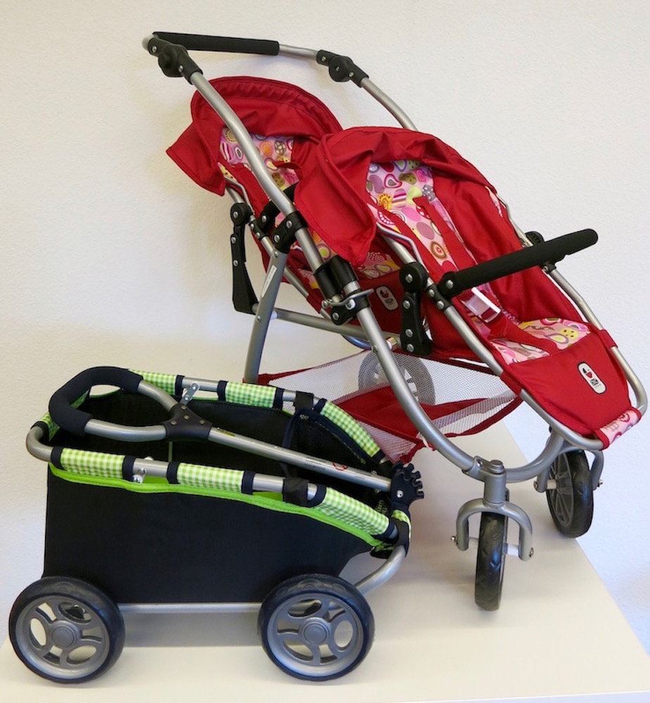 Doppelkinderwagen sowie ein Bollerwagen für Puppen